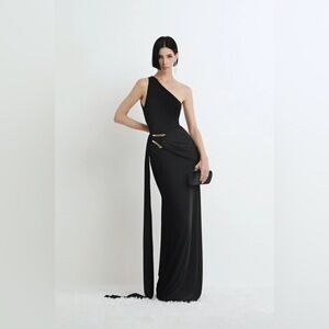 Elegant Black One-Shoulder Dress